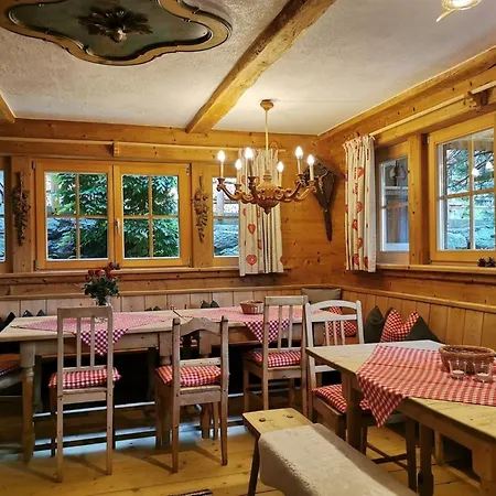 Forsthaus Daringer Майрхофен